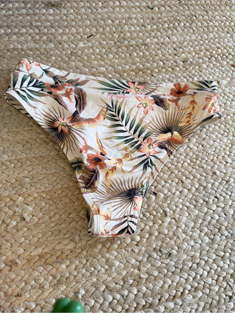 New NWT Billabong Take Me To Paradise Tropical Floral Bikini Bottoms XL 14